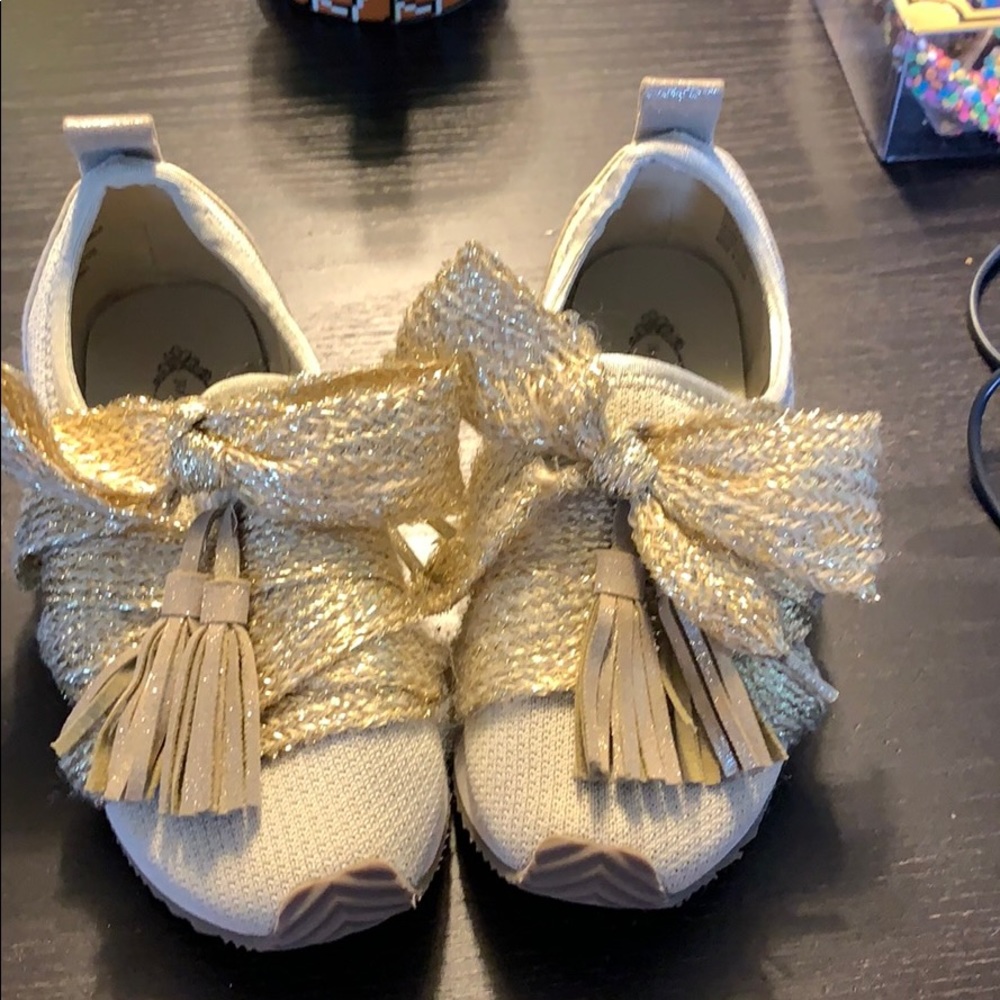 Stylish slip on girls sneakers